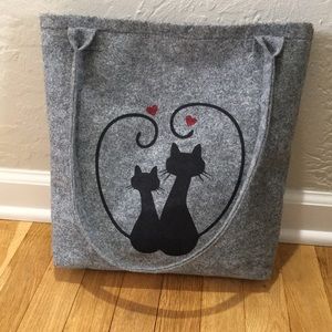 Wool cat tote